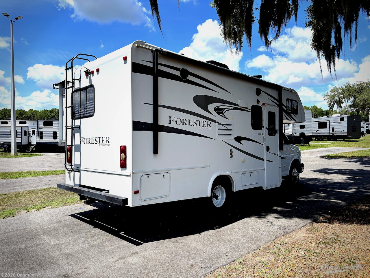2016 Forest River Forester LE 2251SLE Chevy - Used Class C For Sale by Optimum RV - Ocala in Ocala, Florida features Slideout