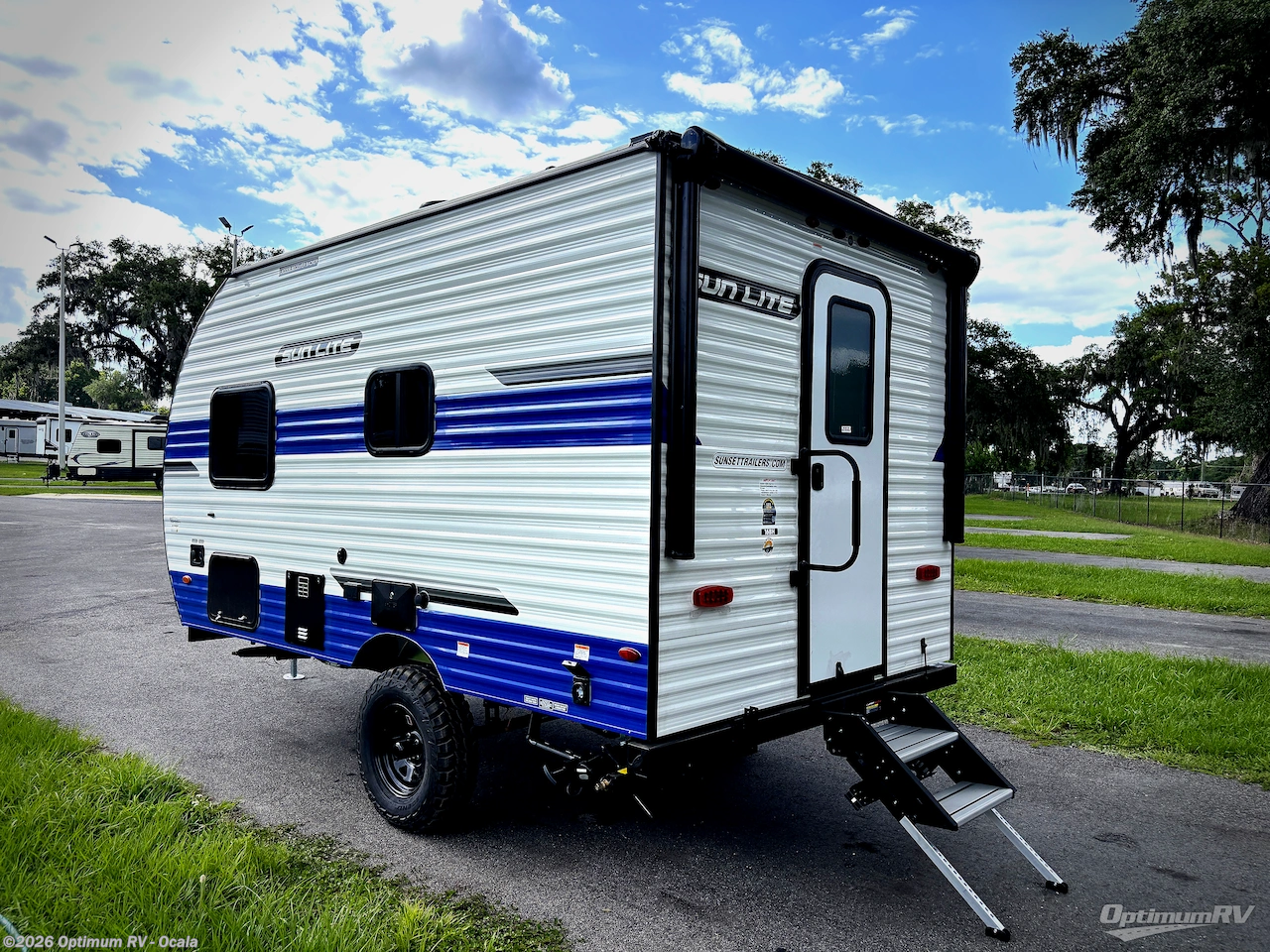 2027 Sun Lite 16BH by Sunset Park RV from Optimum RV - Ocala in Ocala, Florida