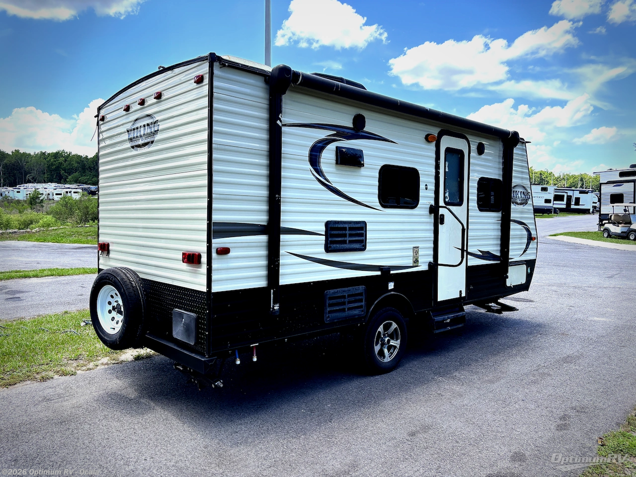 2018 Miscellaneous Viking Ultra-Lite 17FQS - Used Travel Trailer For Sale by Optimum RV - Ocala in Ocala, Florida features Slideout, Awning