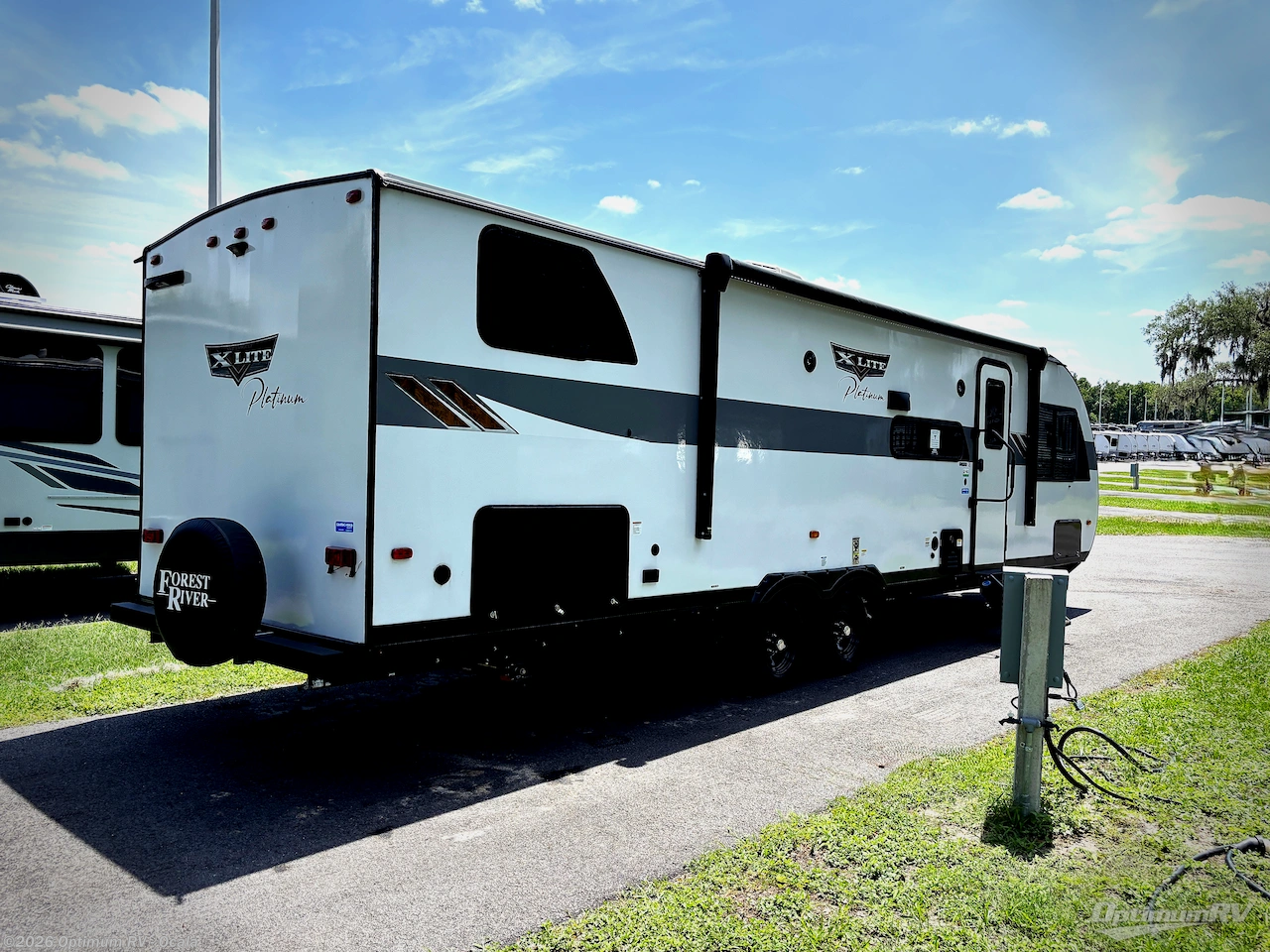 2024 Forest River Wildwood X-Lite 273QBXL - Used Travel Trailer For Sale by Optimum RV - Ocala in Ocala, Florida features Awning, Slideout