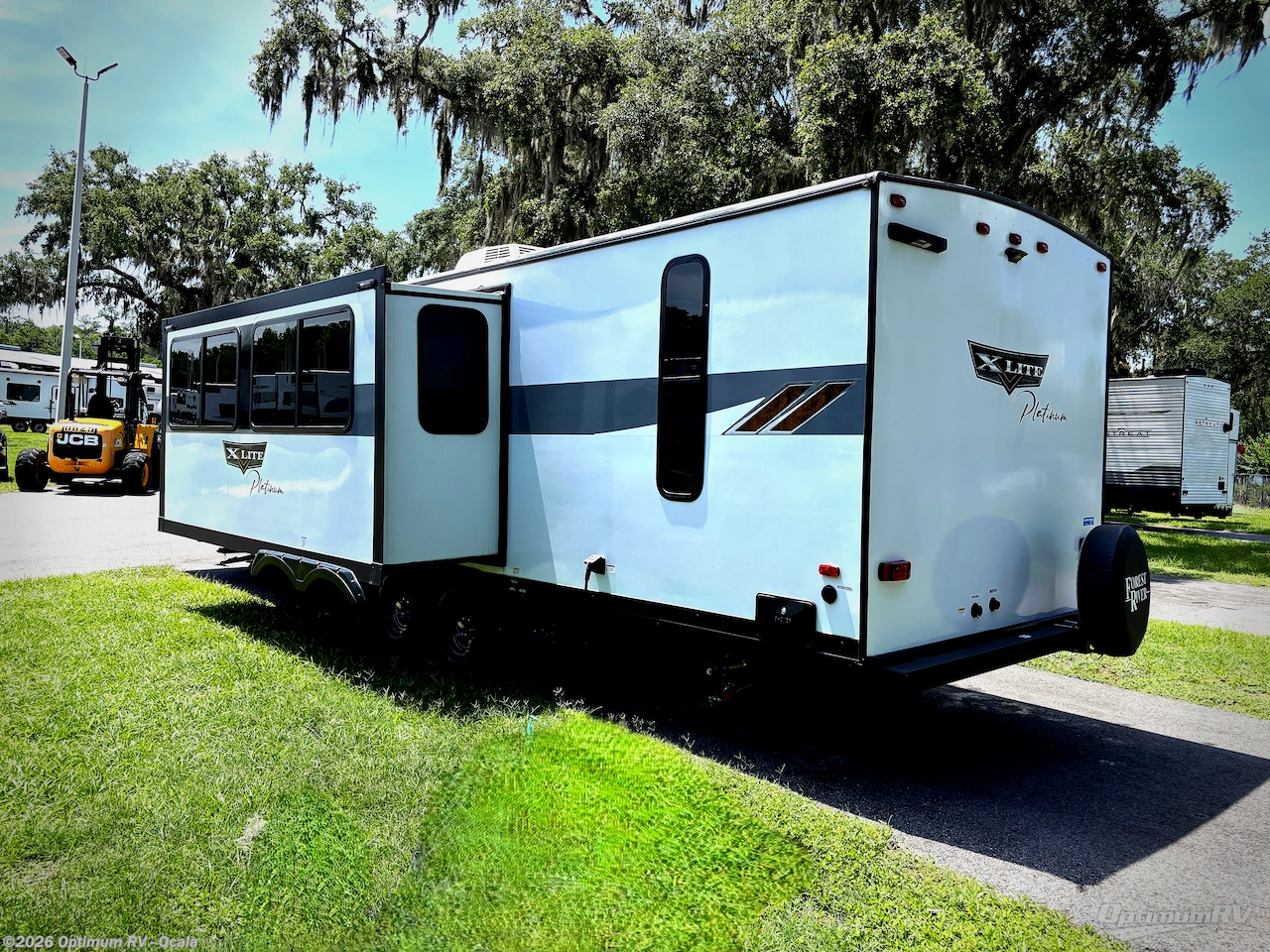 2024 Wildwood X-Lite 273QBXL by Forest River from Optimum RV - Ocala in Ocala, Florida