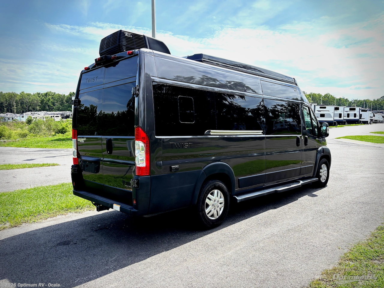 2023 Thor Twist 2JB - Used Class B For Sale by Optimum RV - Ocala in Ocala, Florida
