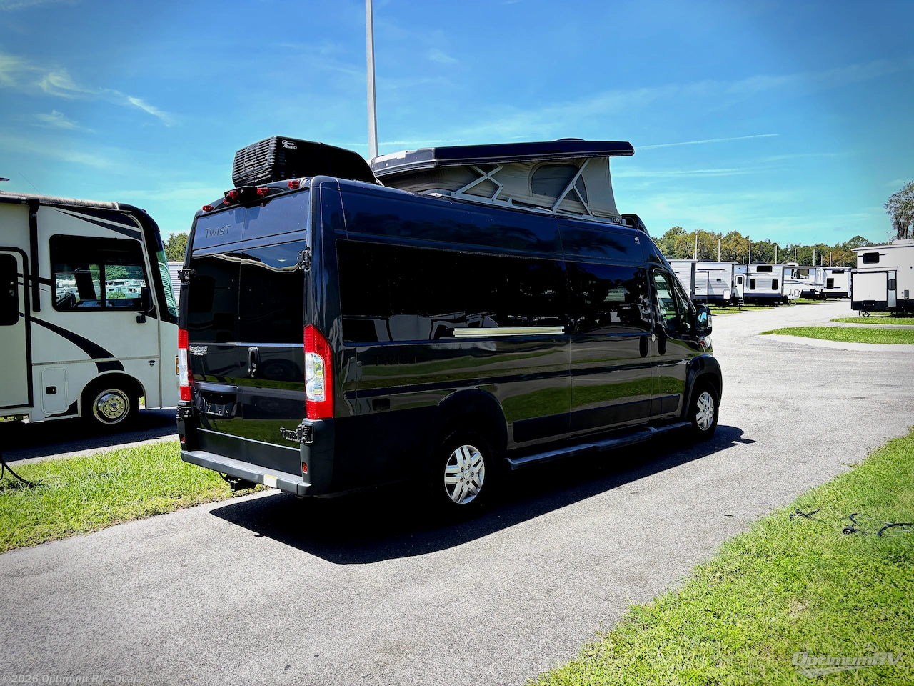 2023 Thor Twist 2JB - Used Class B For Sale by Optimum RV - Ocala in Ocala, Florida