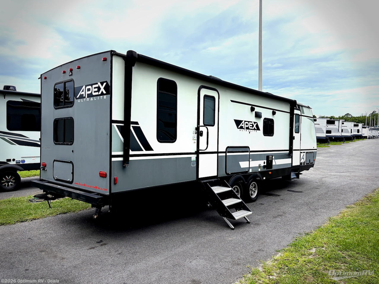 2022 Coachmen Apex Ultra-Lite 266BHS - Used Travel Trailer For Sale by Optimum RV - Ocala in Ocala, Florida features Awning, Slideout