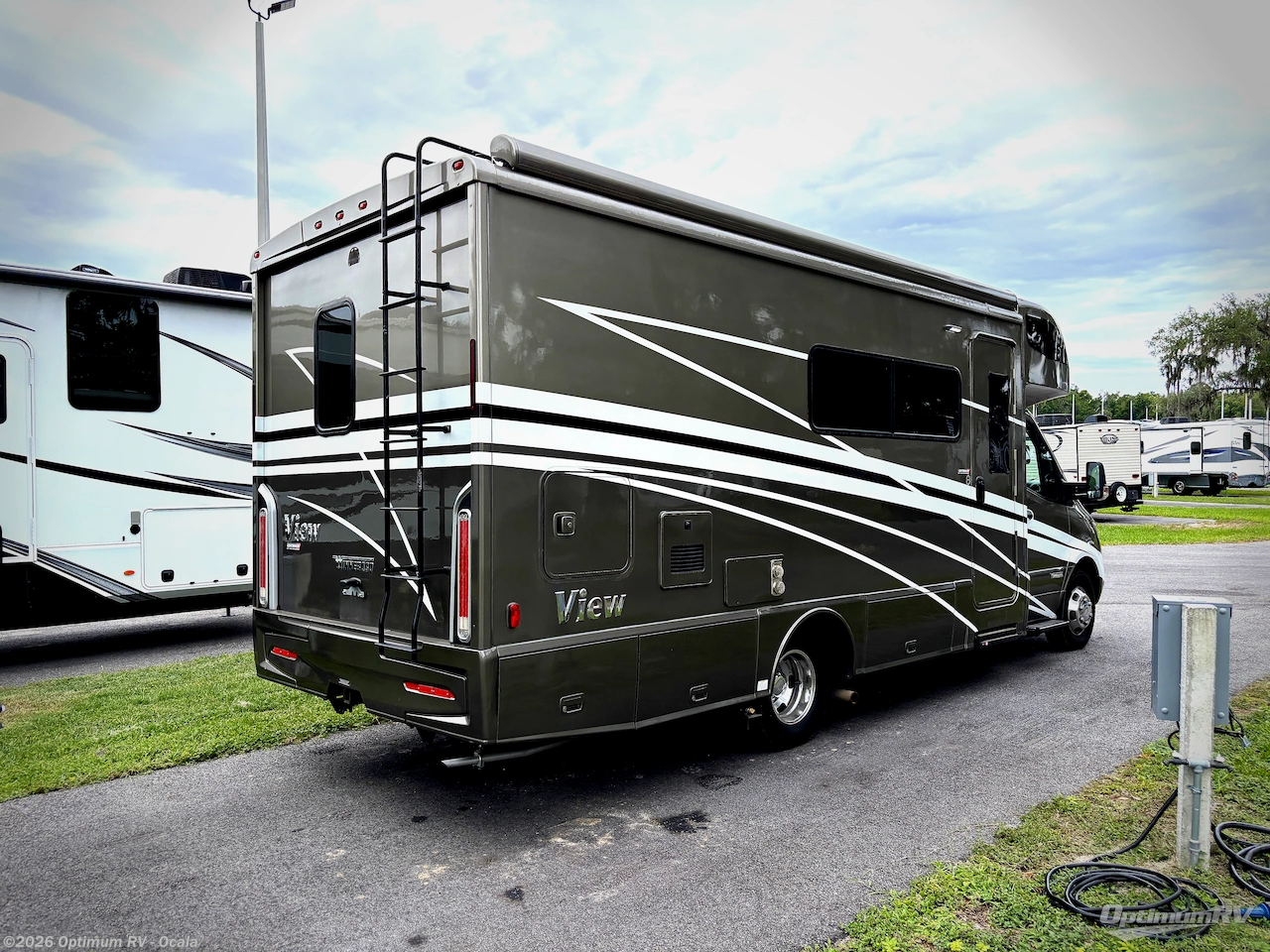 2022 Winnebago View 24D - Used Class C For Sale by Optimum RV - Ocala in Ocala, Florida features Awning, Slideout