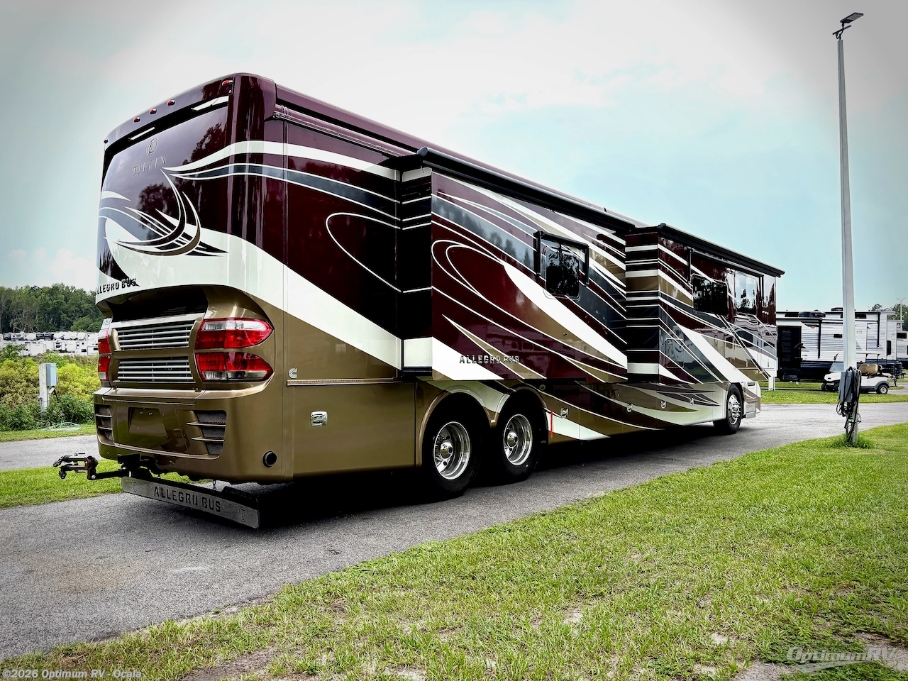 2016 Tiffin Allegro Bus 45OP - Used Class A For Sale by Optimum RV - Ocala in Ocala, Florida features Slideout