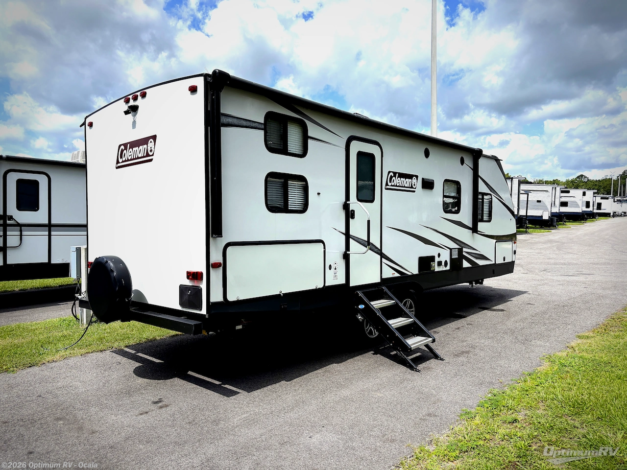 2020 Dutchmen Coleman Light 2455BH - Used Travel Trailer For Sale by Optimum RV - Ocala in Ocala, Florida features Slideout, Awning