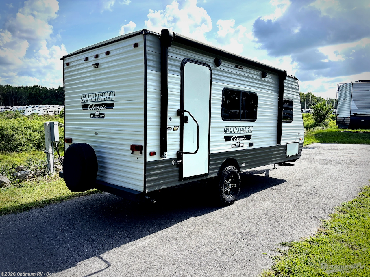 2022 K-Z Sportsmen Classic 160QB - Used Travel Trailer For Sale by Optimum RV - Ocala in Ocala, Florida features Awning