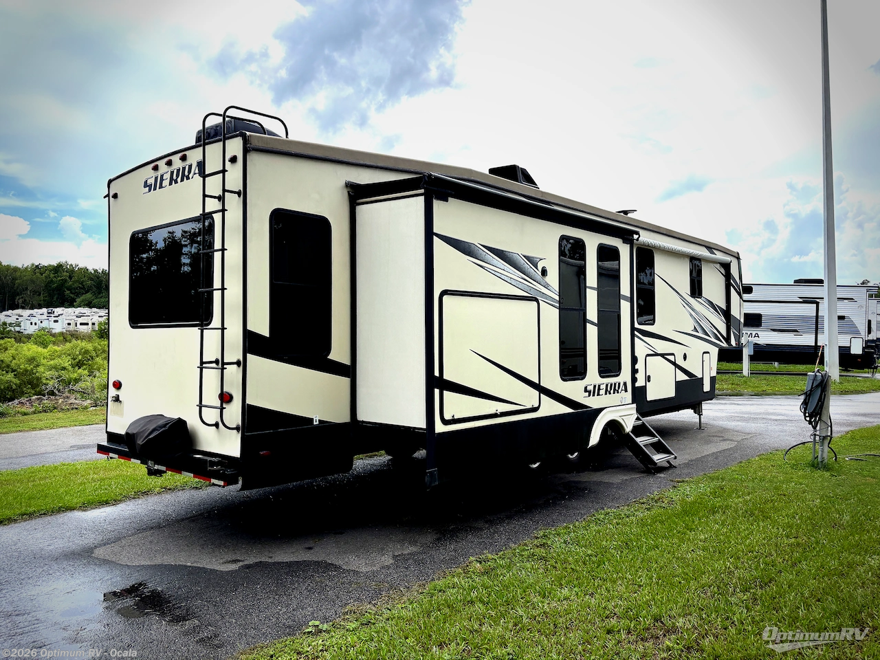 2018 Forest River Sierra 378FB - Used Fifth Wheel For Sale by Optimum RV - Ocala in Ocala, Florida features Slideout, Awning