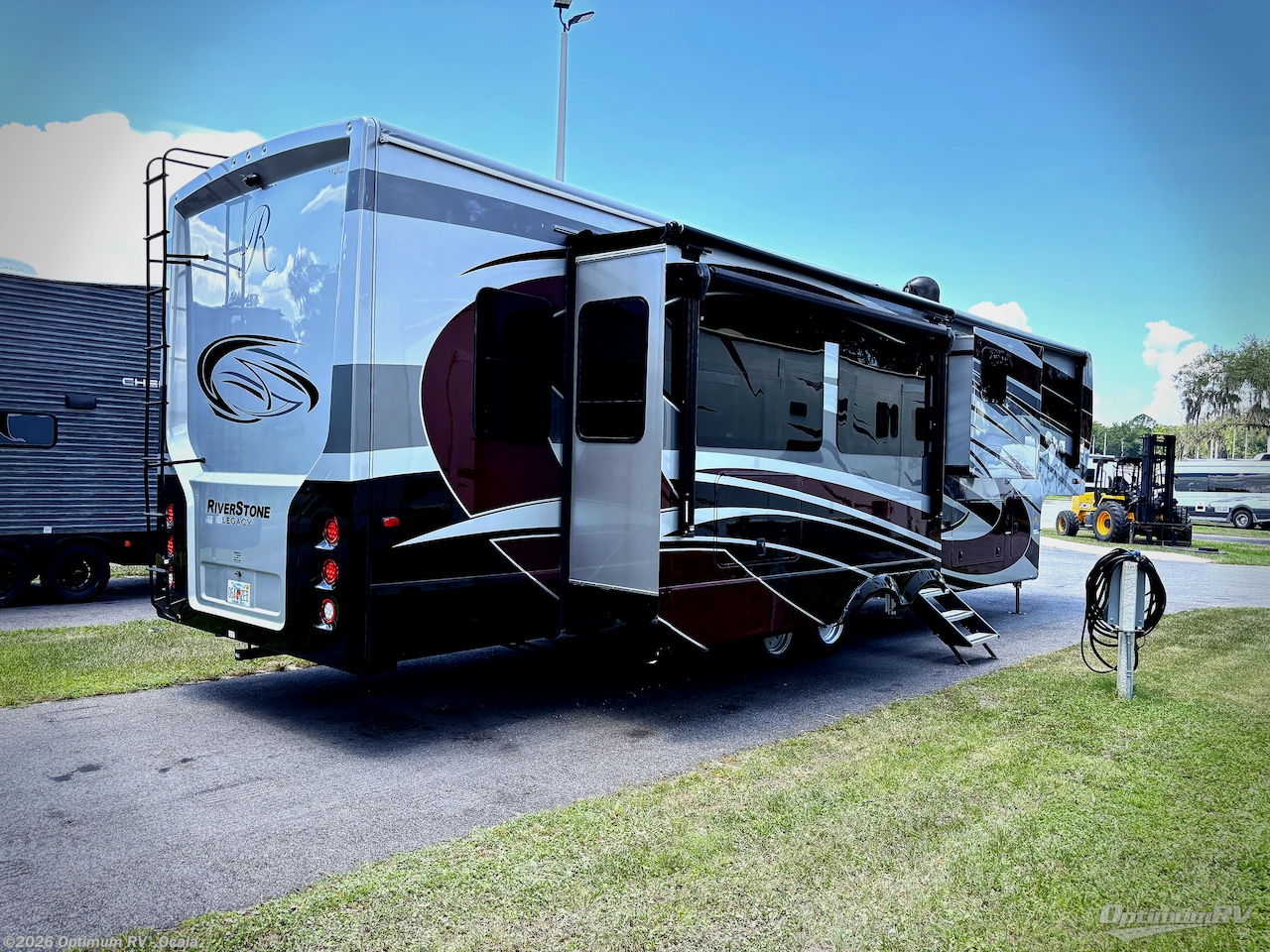 2022 Forest River RiverStone 39RKFB - Used Fifth Wheel For Sale by Optimum RV - Ocala in Ocala, Florida features Slideout, Awning