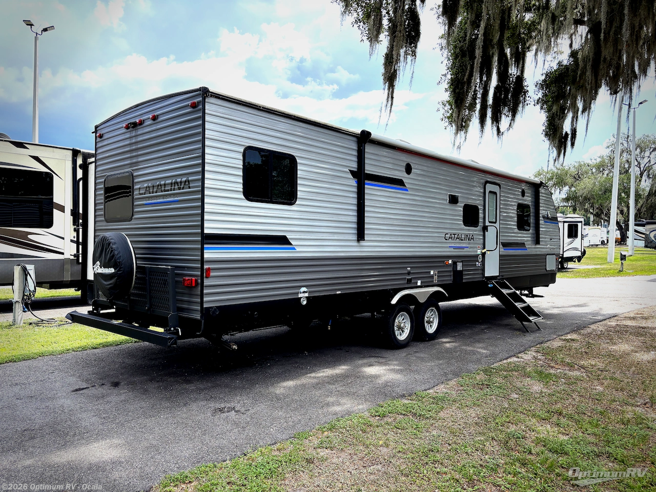 2023 Coachmen Catalina Legacy 343BHTS - Used Travel Trailer For Sale by Optimum RV - Ocala in Ocala, Florida features Awning, Slideout