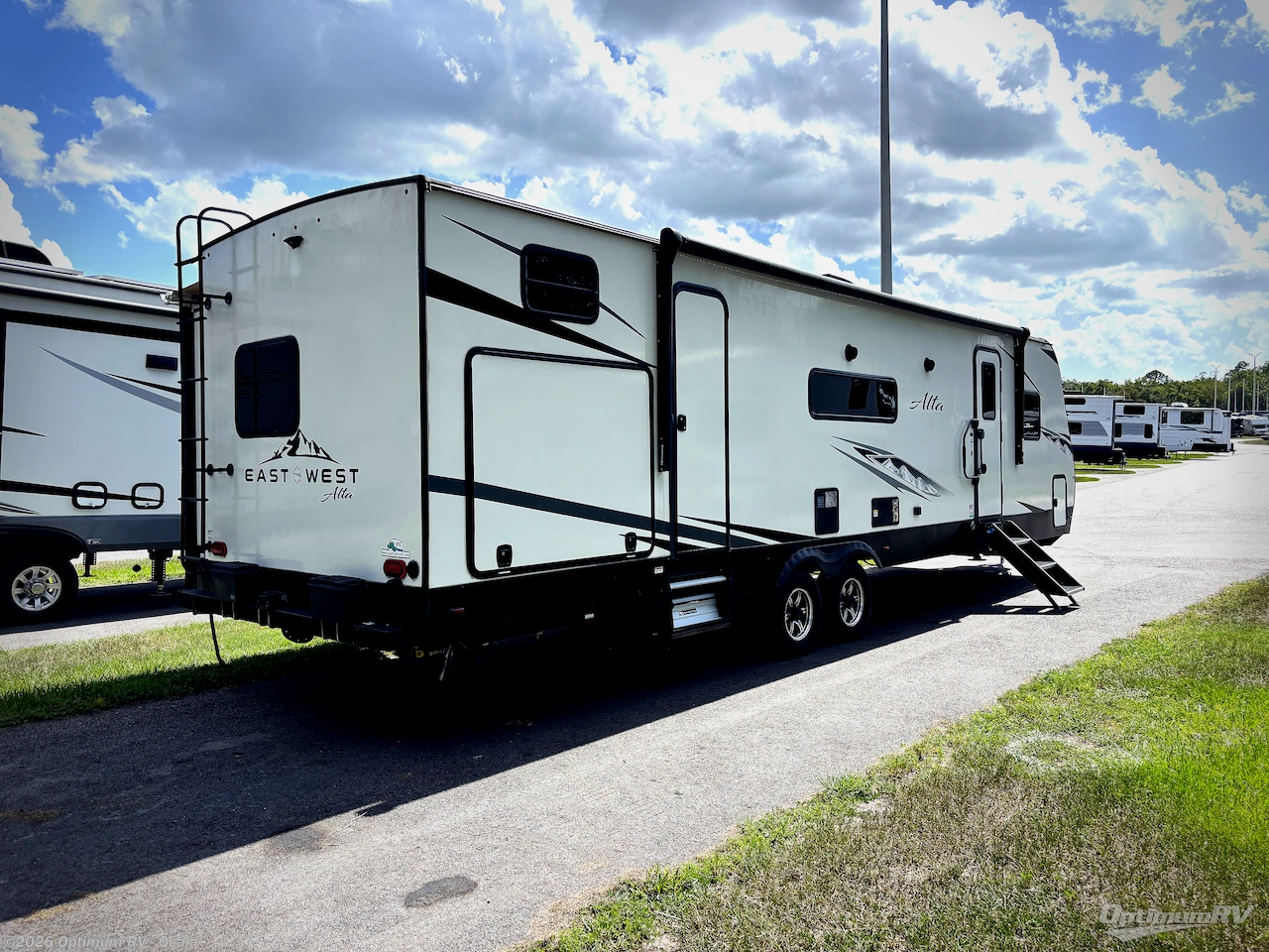 2022 East to West Alta 3150KBH - Used Travel Trailer For Sale by Optimum RV - Ocala in Ocala, Florida features Slideout, Awning