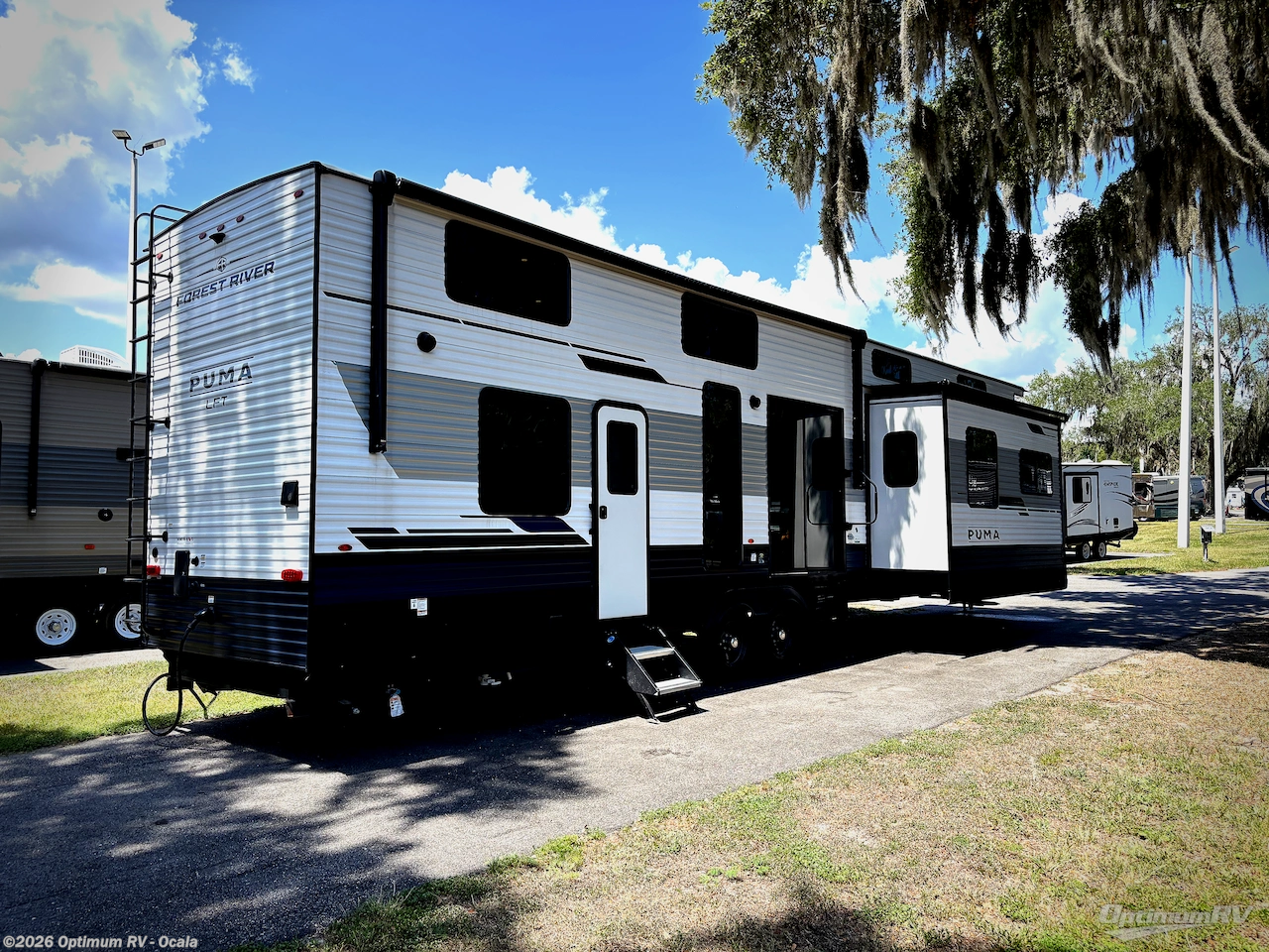 2025 Palomino Puma Destination 402LFT - Used Destination Trailer For Sale by Optimum RV - Ocala in Ocala, Florida features Awning, Slideout