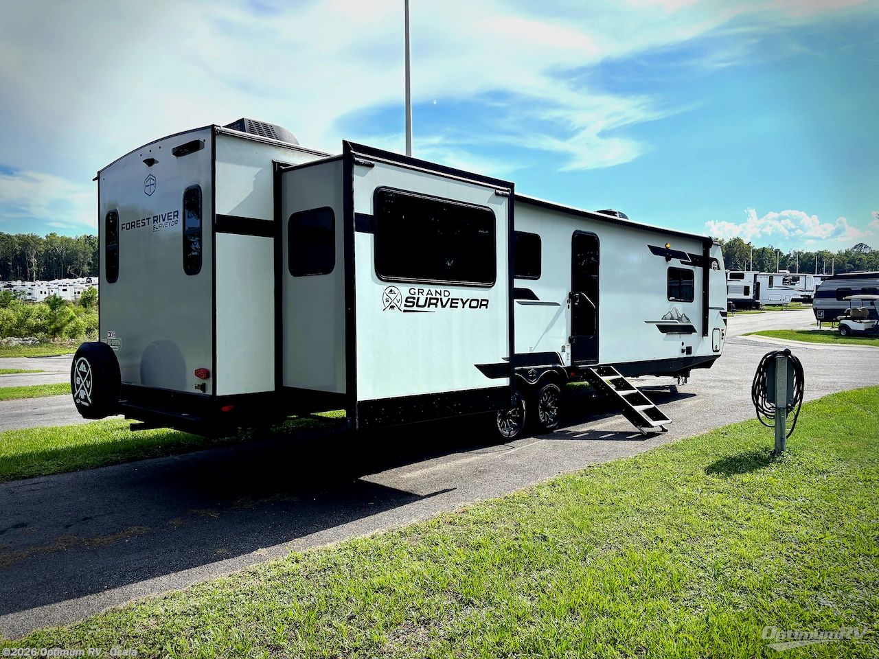 2025 Forest River Grand Surveyor 302RDBS - Used Travel Trailer For Sale by Optimum RV - Ocala in Ocala, Florida features Slideout, Awning