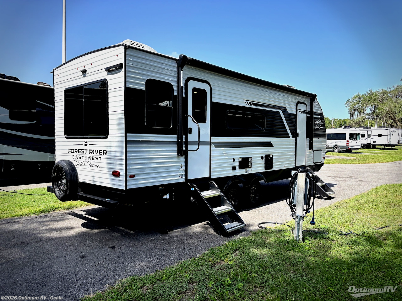 2026 East to West Della Terra 251RD - Used Travel Trailer For Sale by Optimum RV - Ocala in Ocala, Florida features Awning, Slideout