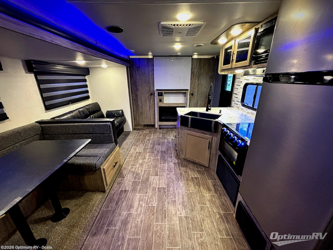 Used 2022 Forest River Cherokee Alpha Wolf 26DBH-L available in Ocala, Florida
