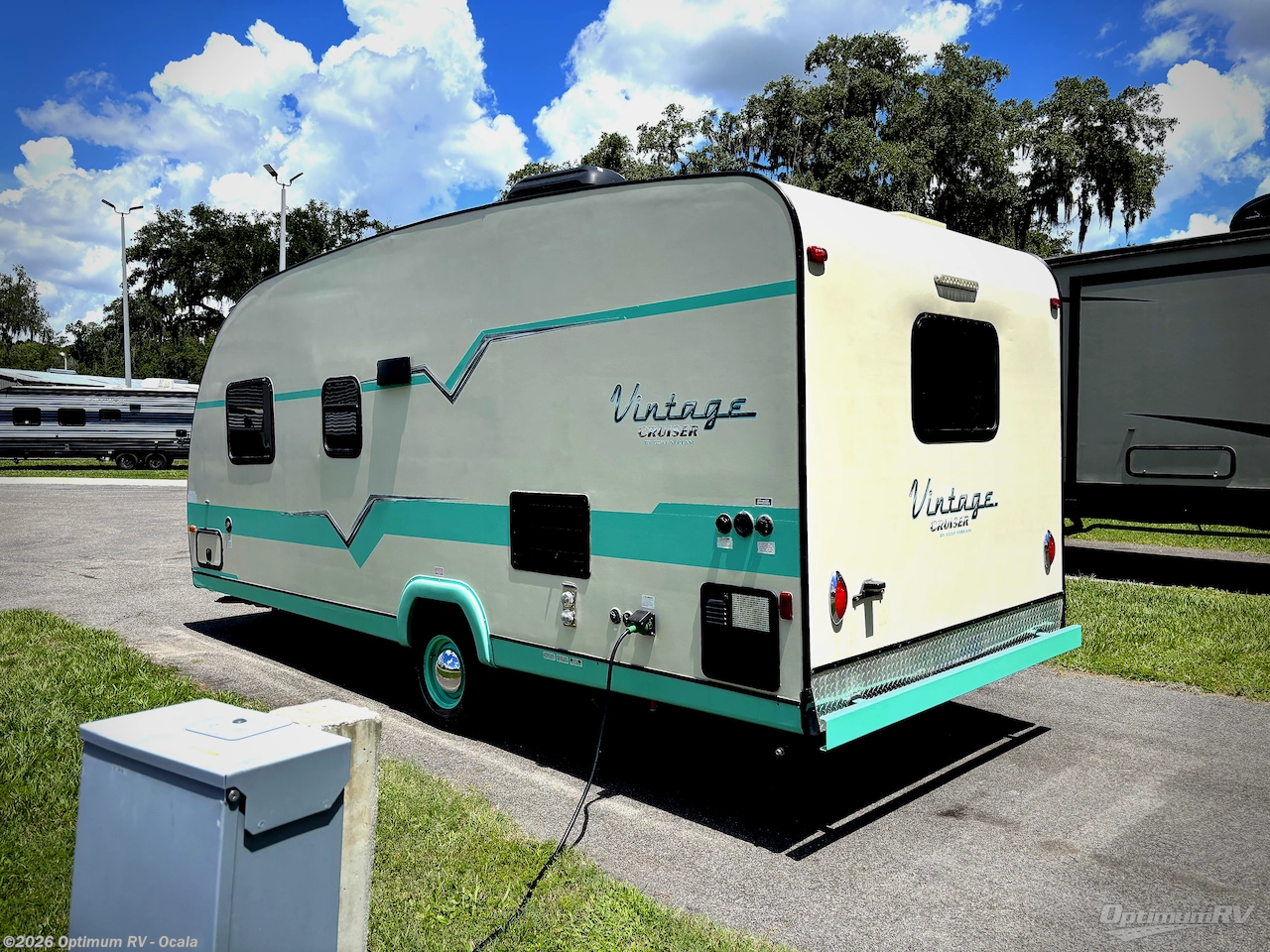 2017 Vintage Cruiser 19RBS by Gulf Stream from Optimum RV - Ocala in Ocala, Florida