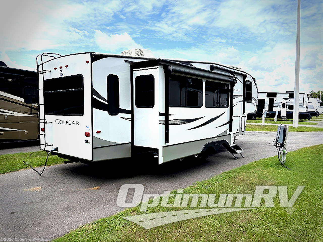 2021 Keystone Cougar Half-Ton 30RLS - Used Fifth Wheel For Sale by Optimum RV - Ocala in Ocala, Florida features Slideout, Awning