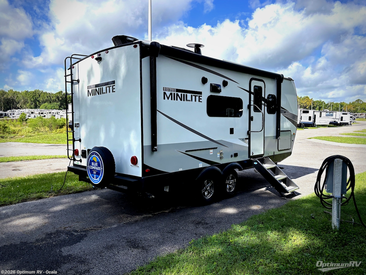 2023 Forest River Rockwood Mini Lite 2104S - Used Travel Trailer For Sale by Optimum RV - Ocala in Ocala, Florida features Awning, Slideout