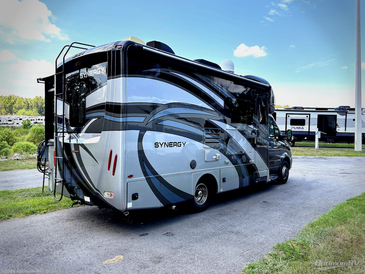 2018 Thor Synergy SD24 - Used Class C For Sale by Optimum RV - Ocala in Ocala, Florida features Awning, Slideout