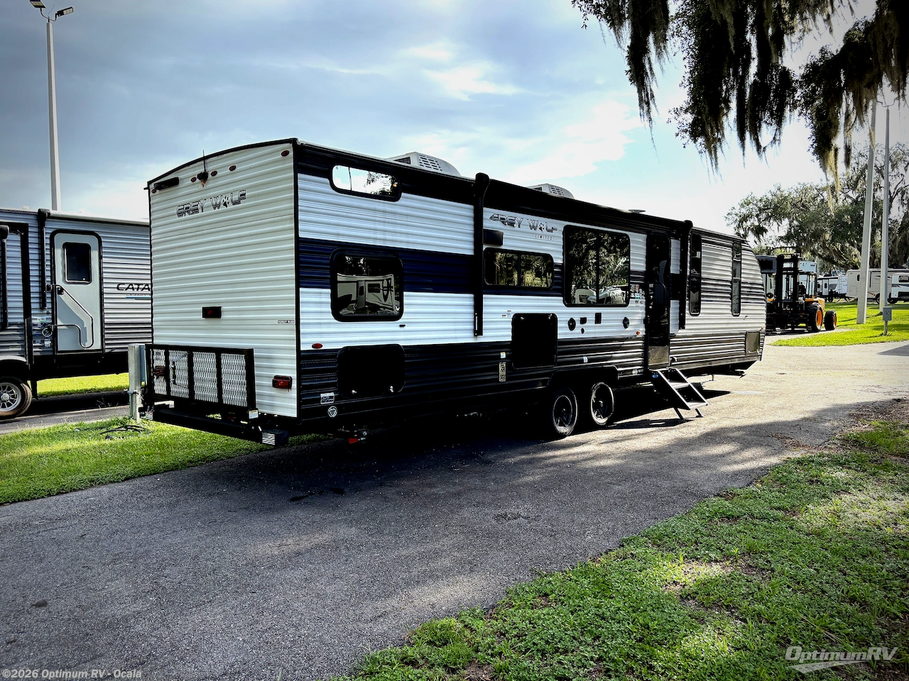 2023 Forest River Cherokee Grey Wolf 29BRB - Used Travel Trailer For Sale by Optimum RV - Ocala in Ocala, Florida features Slideout, Awning