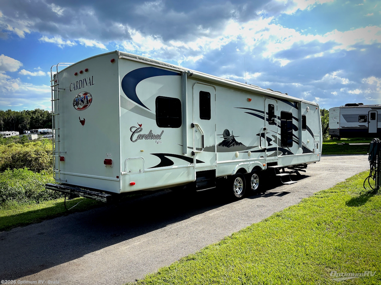 2008 Forest River Cardinal T32FKR - Used Travel Trailer For Sale by Optimum RV - Ocala in Ocala, Florida features Slideout