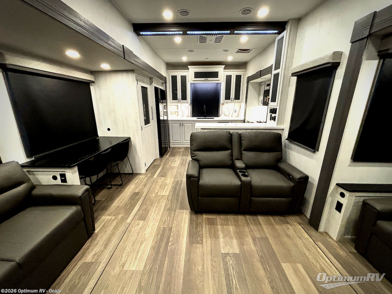 New 2027 East to West Ahara 395FB available in Ocala, Florida