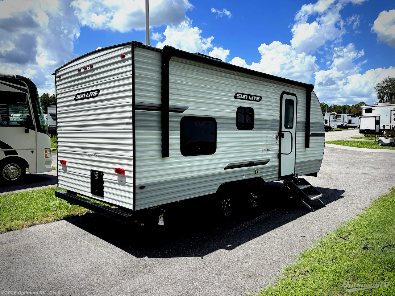 2026 Sunset Park RV Sun Lite LTD 21DB - New Travel Trailer For Sale by Optimum RV - Ocala in Ocala, Florida features Awning