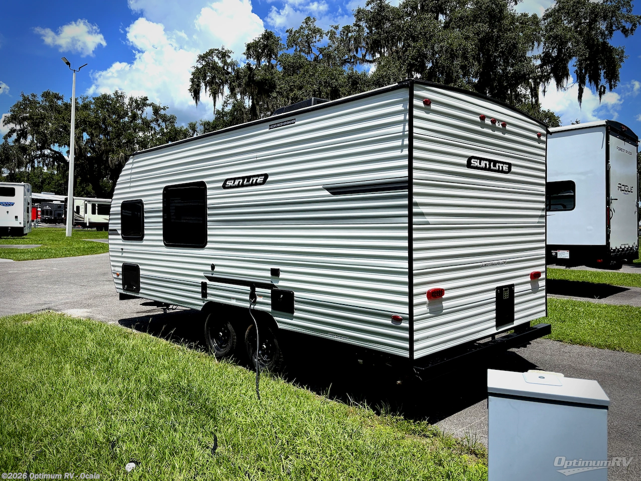 2026 Sun Lite LTD 21DB by Sunset Park RV from Optimum RV - Ocala in Ocala, Florida