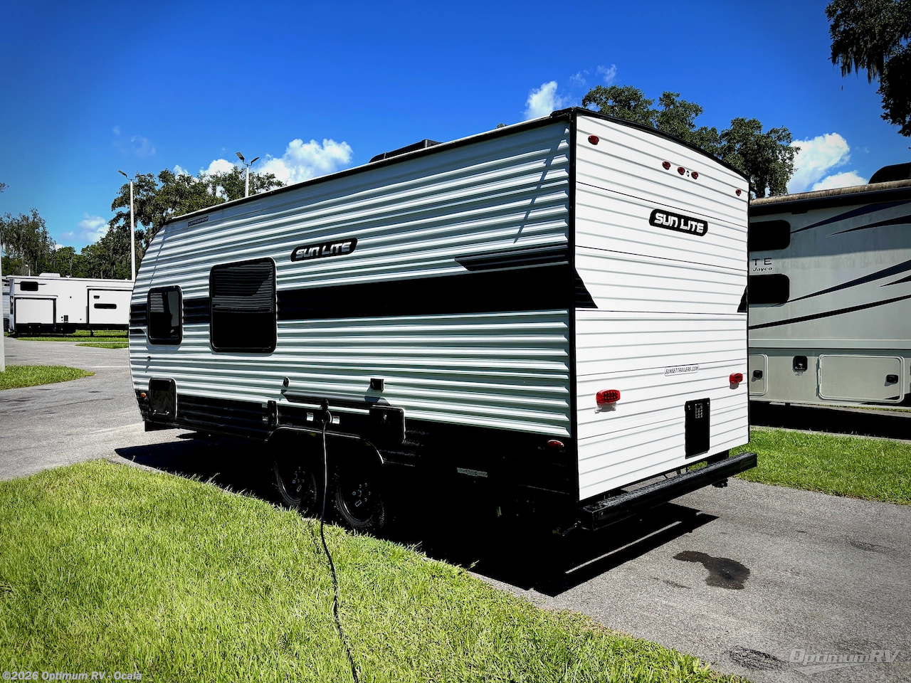 2026 Sun Lite LTD 21DB by Sunset Park RV from Optimum RV - Ocala in Ocala, Florida