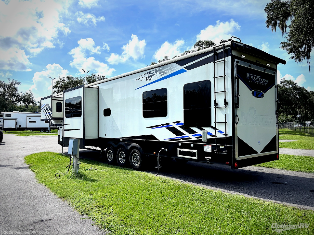 2022 Fuzion 430 by Keystone from Optimum RV - Ocala in Ocala, Florida