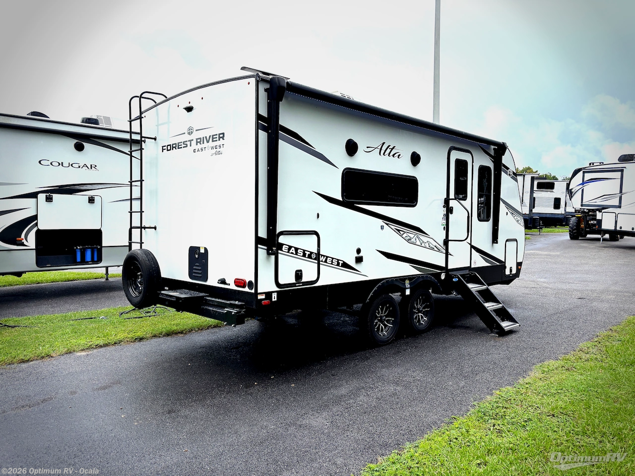 2025 East to West Alta 1900MMK - New Travel Trailer For Sale by Optimum RV - Ocala in Ocala, Florida features Slideout, Awning