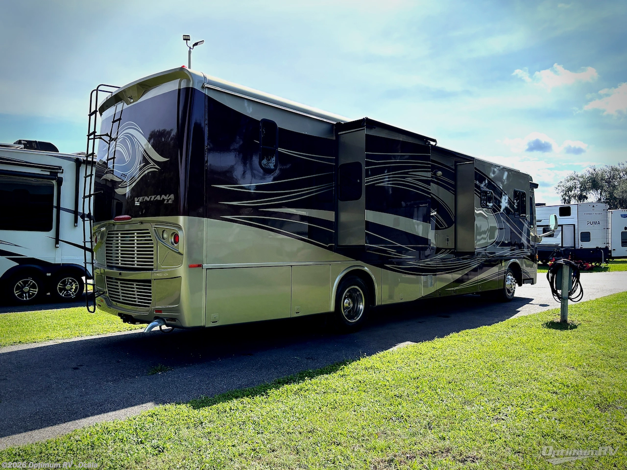2012 Newmar Ventana LE 3862 - Used Class A For Sale by Optimum RV - Ocala in Ocala, Florida features Slideout