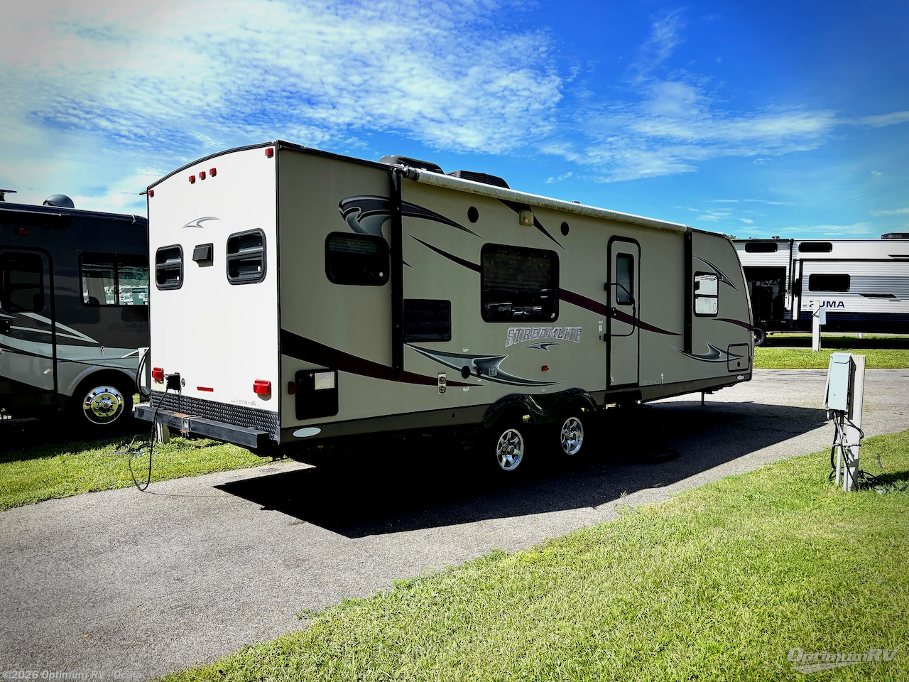 2013 Gulf Stream StreamLite XLT 27RKS Champagne Series - Used Travel Trailer For Sale by Optimum RV - Ocala in Ocala, Florida features Slideout
