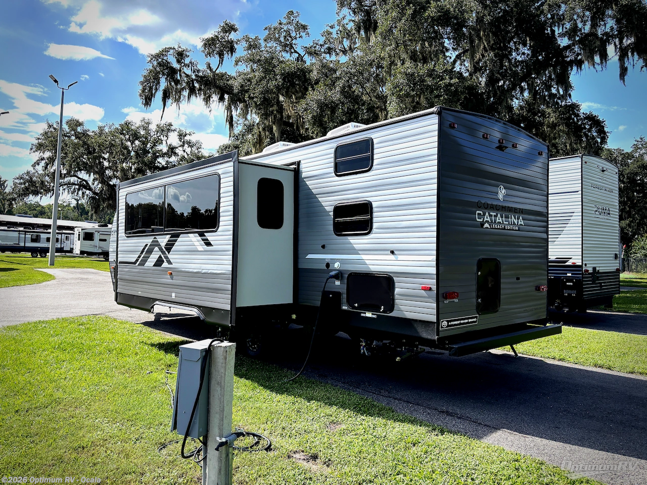 2027 Catalina Legacy Edition 273DBHCK by Coachmen from Optimum RV - Ocala in Ocala, Florida