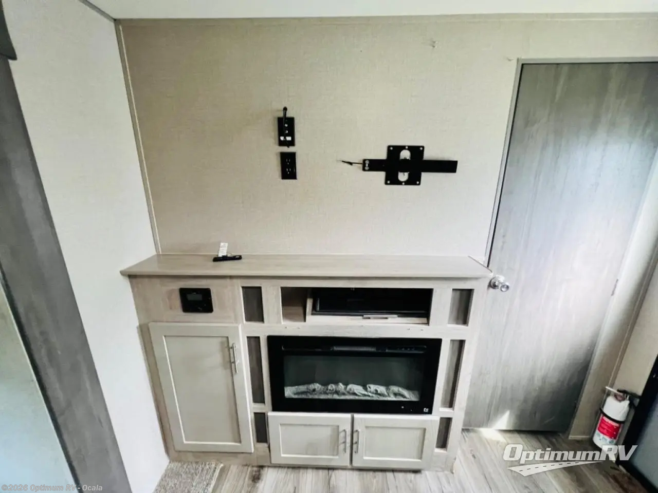 2022 Catalina Legacy 323BHDSCK by Coachmen from Optimum RV - Ocala in Ocala, Florida