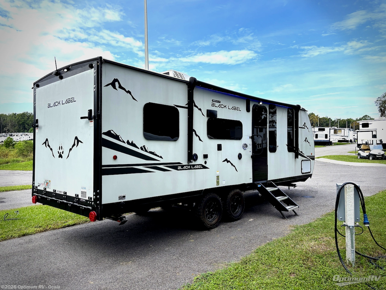 2024 Forest River Cherokee Grey Wolf Black Label 22RRBL - Used Travel Trailer For Sale by Optimum RV - Ocala in Ocala, Florida features Awning