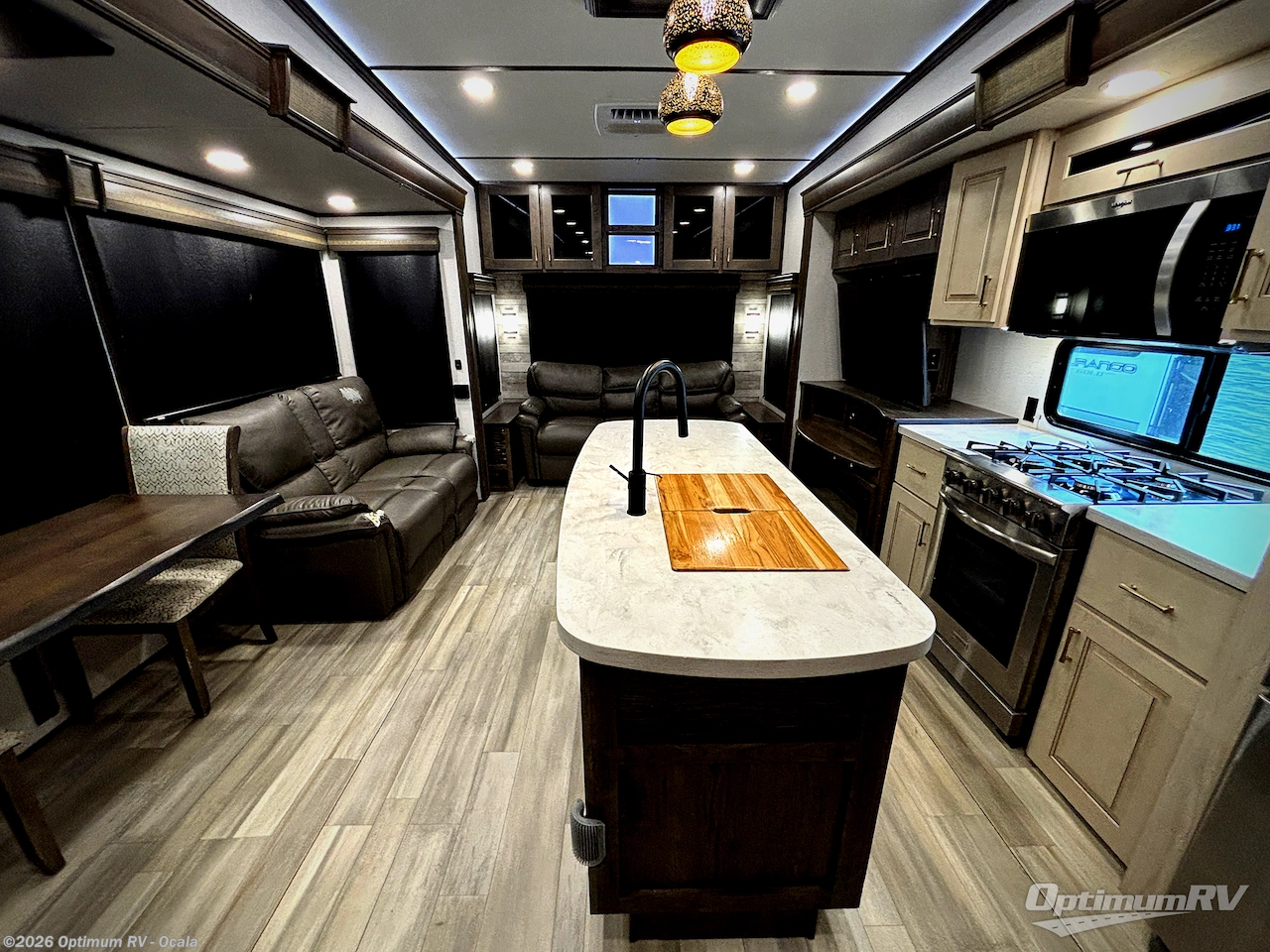 Used 2021 Skyline Alliance Paradigm 370FB available in Ocala, Florida