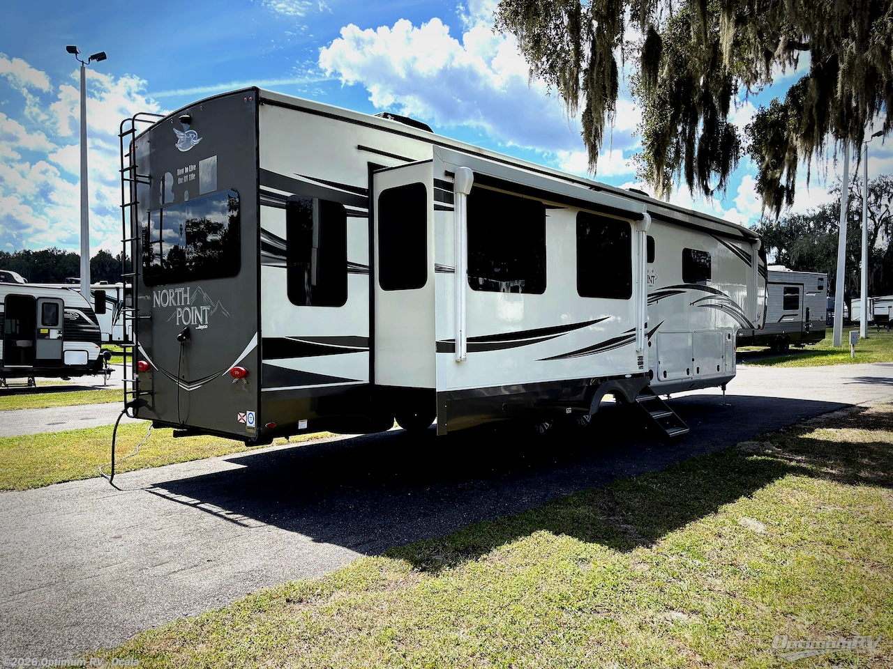 2021 Jayco North Point 387FBTS - Used Fifth Wheel For Sale by Optimum RV - Ocala in Ocala, Florida features Awning, Slideout