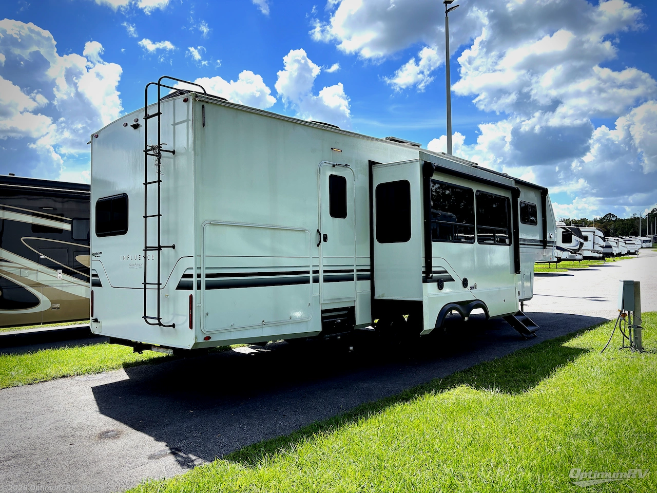2024 Grand Design Influence 4003BH - Used Fifth Wheel For Sale by Optimum RV - Ocala in Ocala, Florida features Slideout, Awning