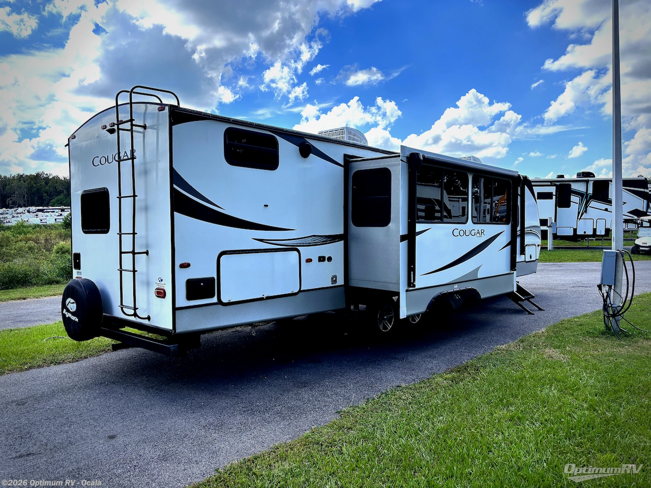 2020 Keystone Cougar Half-Ton 34TSB - Used Travel Trailer For Sale by Optimum RV - Ocala in Ocala, Florida features Awning, Slideout