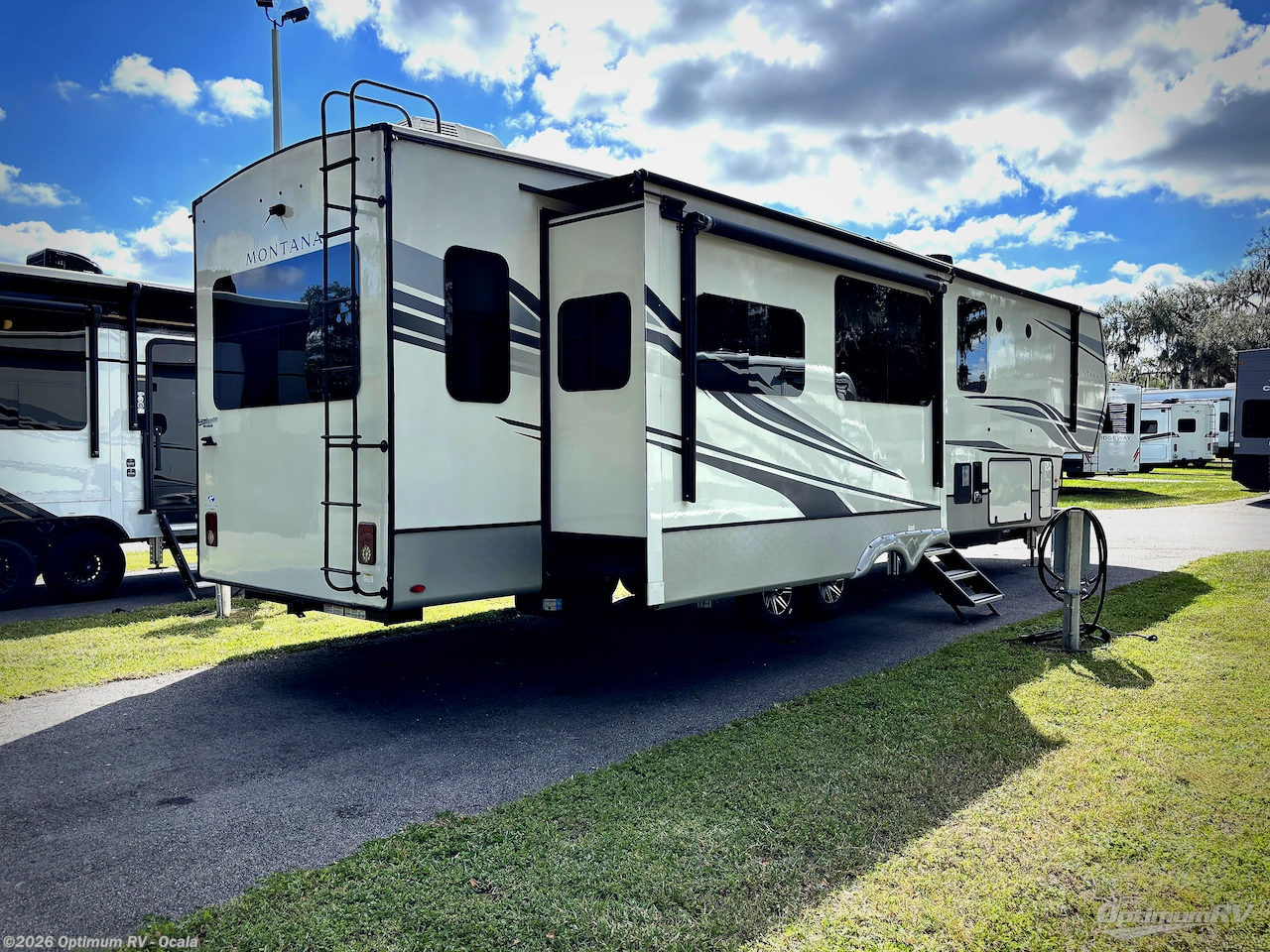 2022 Keystone Montana 3931FB - Used Fifth Wheel For Sale by Optimum RV - Ocala in Ocala, Florida features Awning, Slideout
