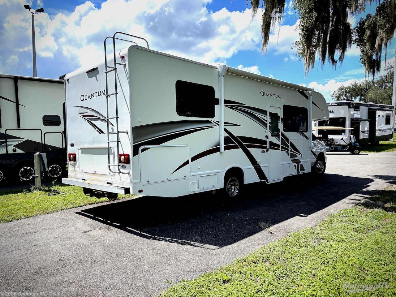2019 Thor Quantum SE SE28 - Used Class C For Sale by Optimum RV - Ocala in Ocala, Florida features Awning, Slideout
