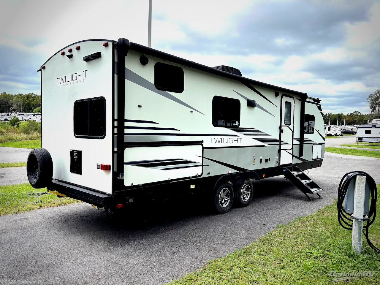 2022 Cruiser RV Twilight Signature TWS 2600 - Used Travel Trailer For Sale by Optimum RV - Ocala in Ocala, Florida features Awning, Slideout