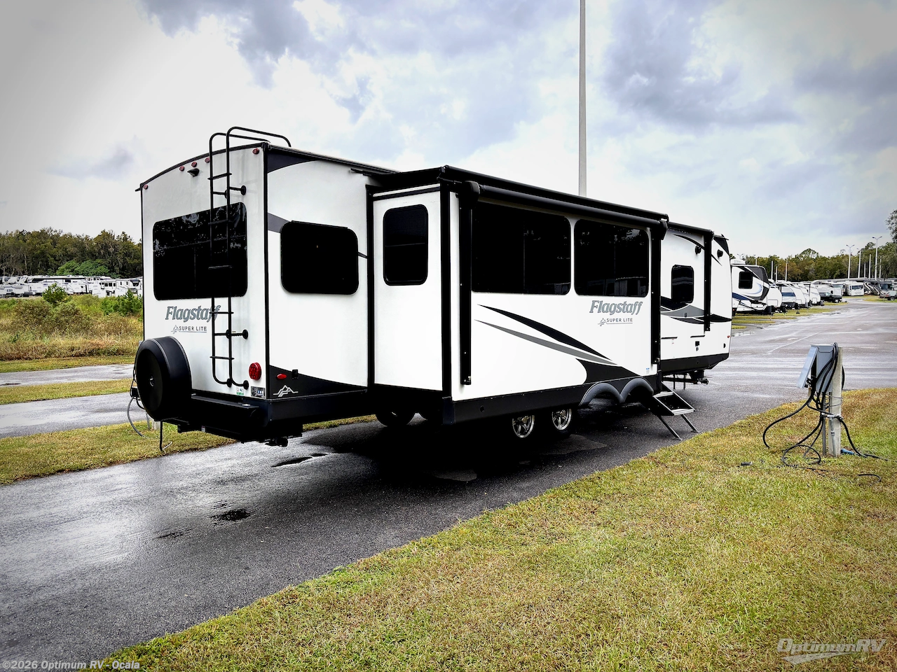 2024 Forest River Flagstaff Super Lite 29RLBS - Used Travel Trailer For Sale by Optimum RV - Ocala in Ocala, Florida features Awning, Slideout