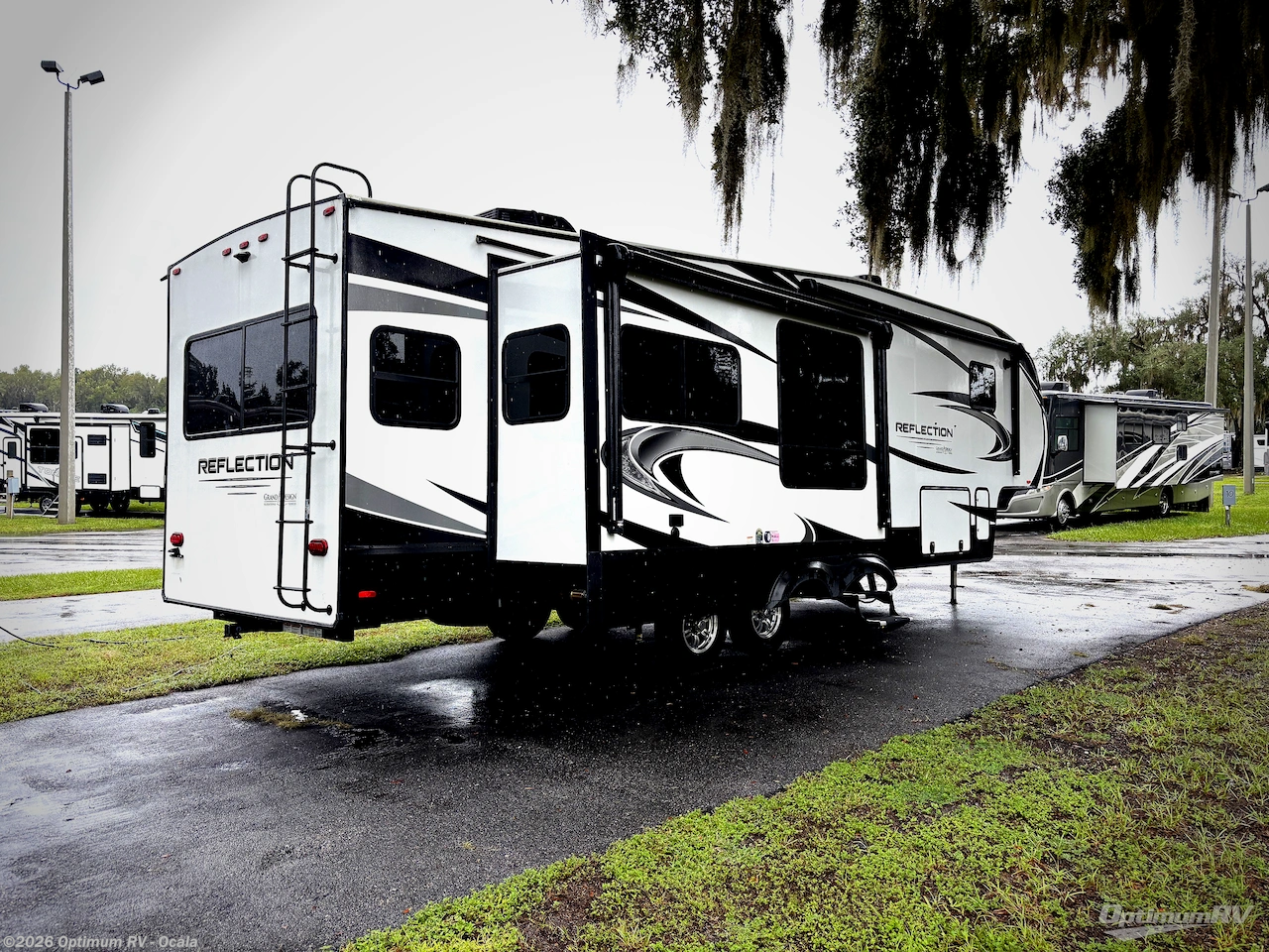 2021 Grand Design Reflection 337RLS - Used Fifth Wheel For Sale by Optimum RV - Ocala in Ocala, Florida features Awning, Slideout