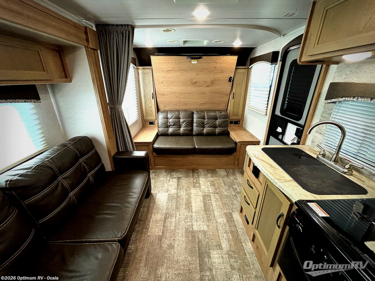 2021 Winnebago Micro Minnie 2106DS - Used Travel Trailer For Sale by Optimum RV - Ocala in Ocala, Florida features Slideout, Awning