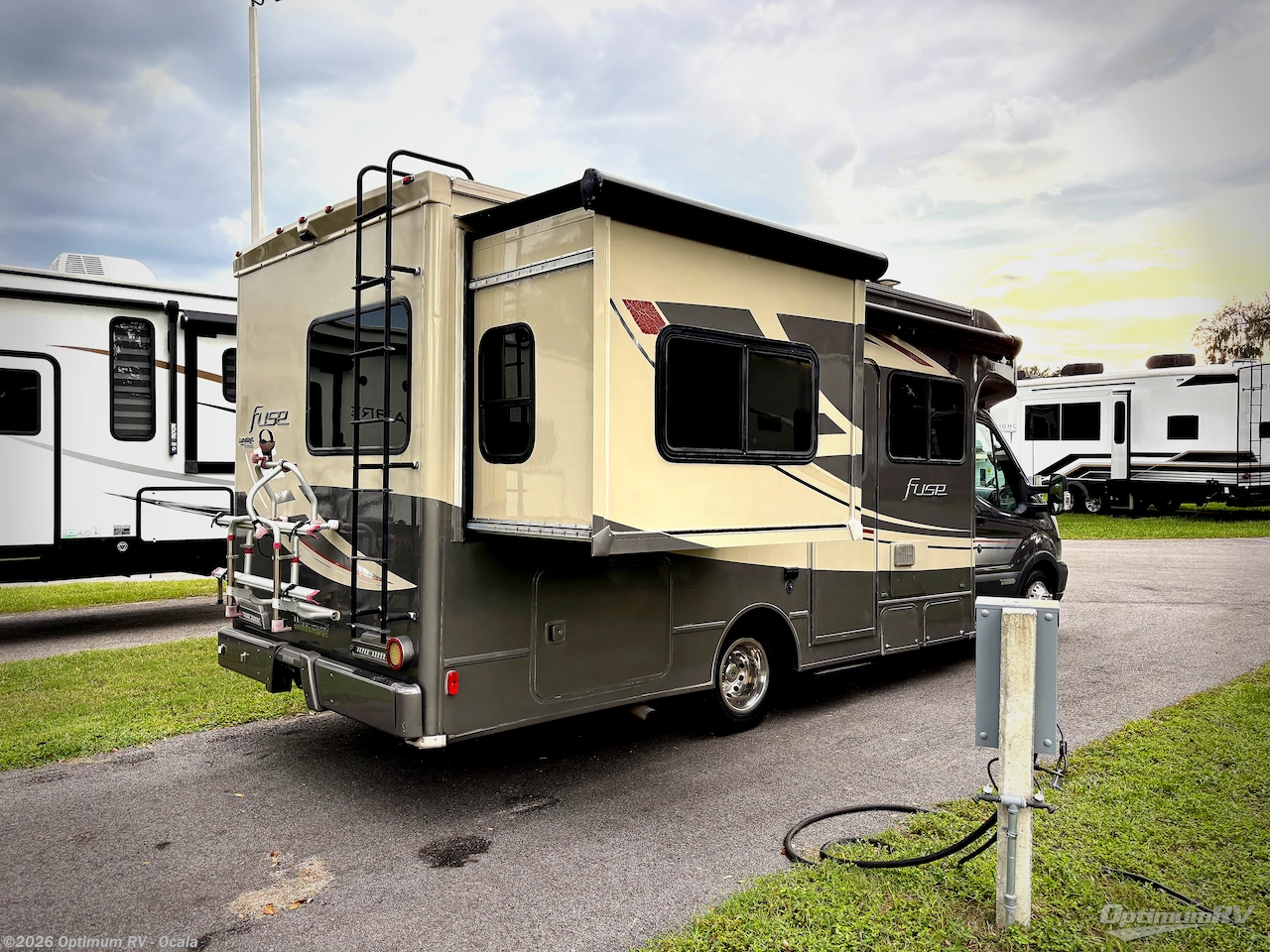 2017 Winnebago Fuse 23T - Used Class C For Sale by Optimum RV - Ocala in Ocala, Florida features Awning, Slideout