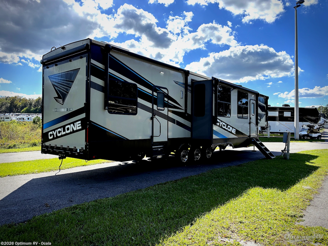 2023 Heartland Cyclone 4014C - Used Fifth Wheel For Sale by Optimum RV - Ocala in Ocala, Florida features Awning, Slideout