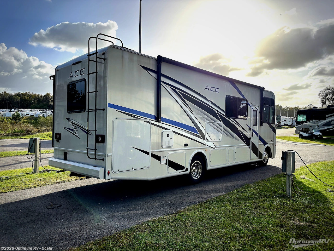 2024 Thor ACE 29D - Used Class A For Sale by Optimum RV - Ocala in Ocala, Florida features Slideout, Awning